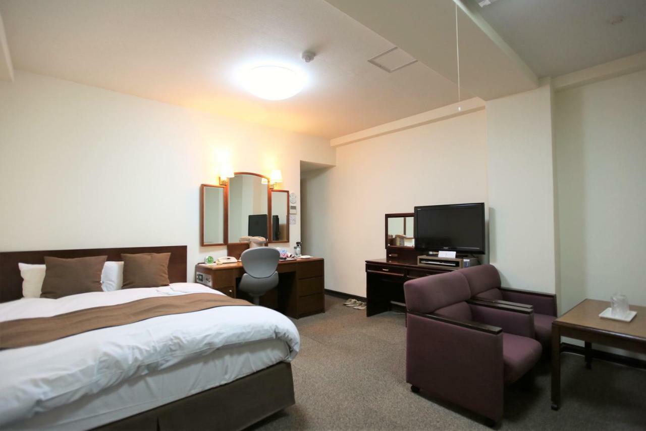 Hotel Yokosuka Bagian luar foto